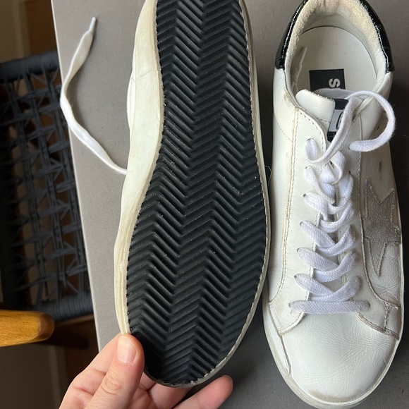 Golden Goose Superstar sneakers. Size 8 - Picture 6 of 9